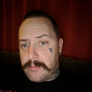 Meet your Posher, Chris